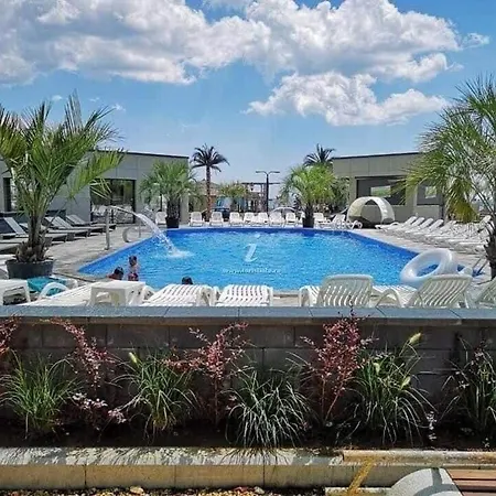 Апартаменты Alezzi Sylver 3 Нэводари