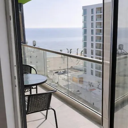 Alezzi Seaside דירה *