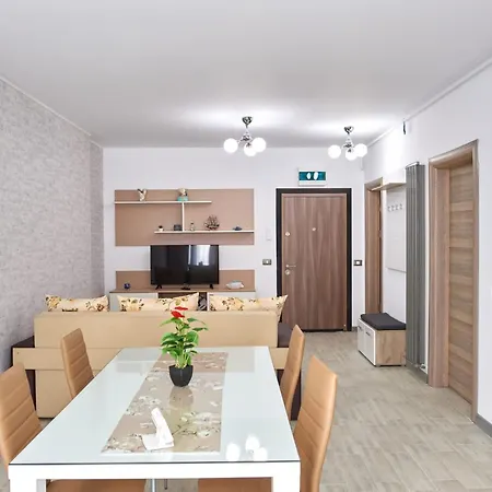 Appartement Alezzi Seaside D Năvodari