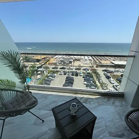 Alezzi Infinity Nas Apartment Navodari