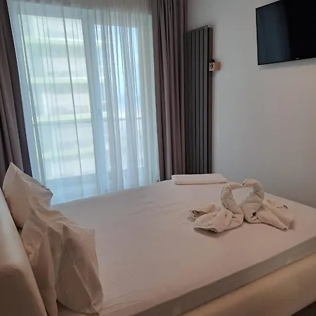 Alezzi Seaside D Apartment