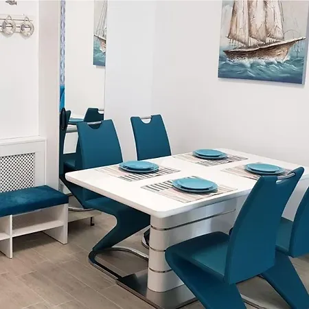 Alezzi Seaside D Apartment *
